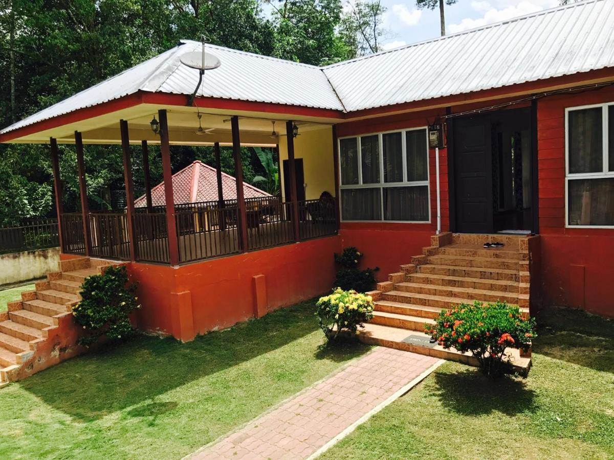 Desa Kaloi Farmhouse Villa Batang Kali Ngoại thất bức ảnh